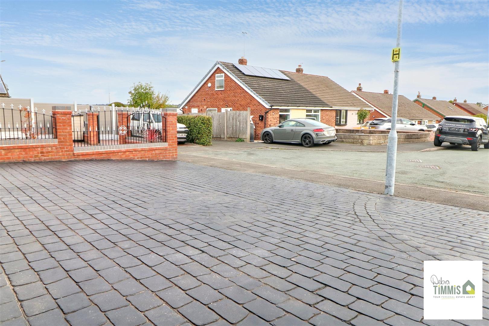 Glenroyd Avenue, Eaton Park, Stoke-On-Trent